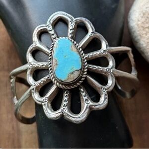 Vintage Old Pawn Navajo Sterling Silver Turquoise Row Cuff Bracelet VS